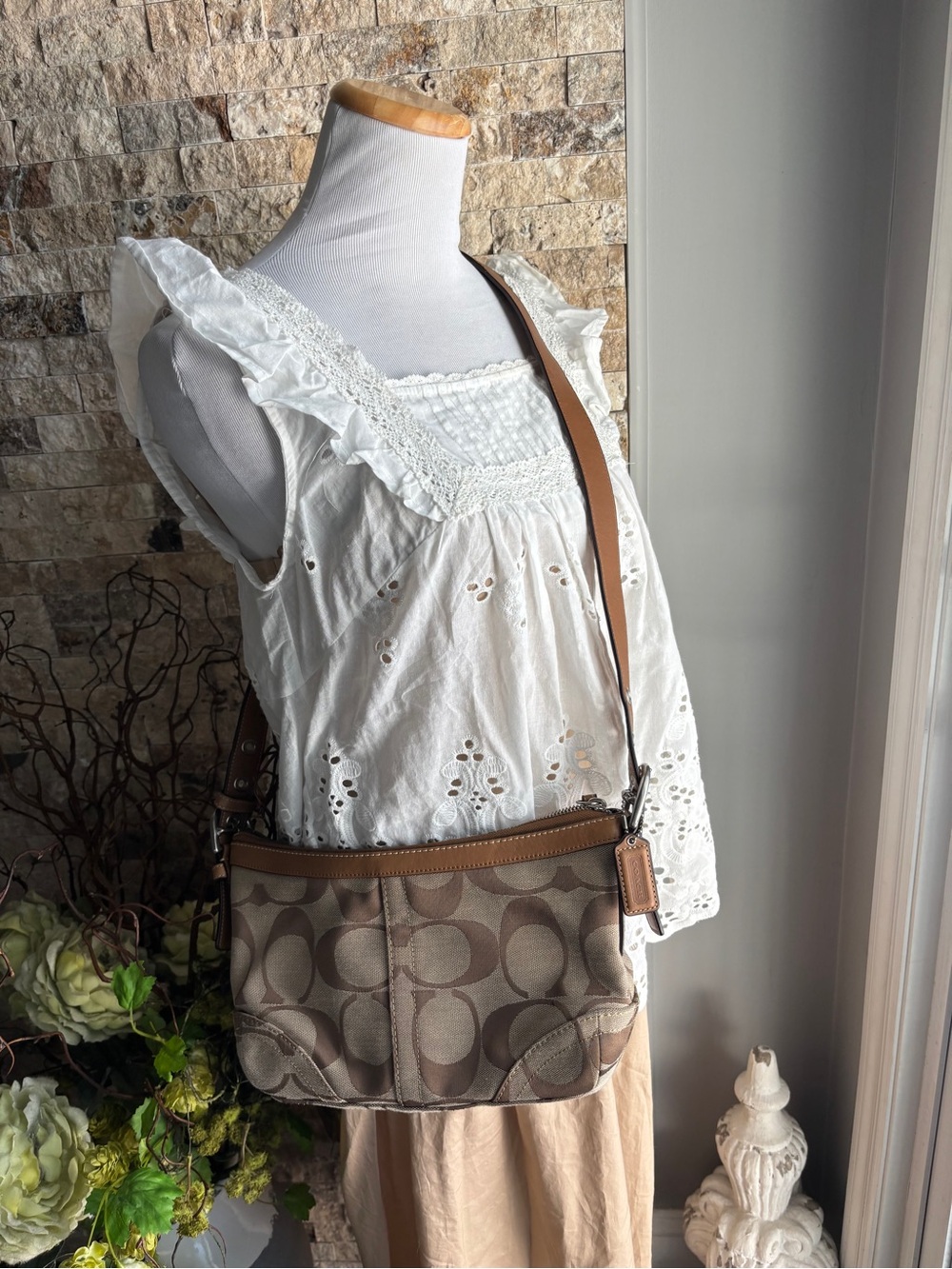 White Eyelet Ruffle Tank Top - Picture 10 of 11